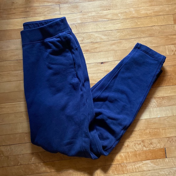 Lulu Lemon Joggers - Picture 1 of 5